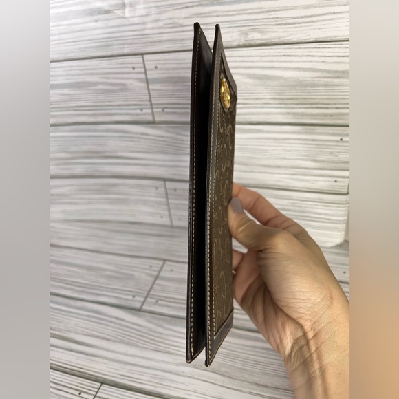 HOLD Celine Authentic Brown Leather
Canvas Vintage Bifold Wallet - Picture 12 of 15